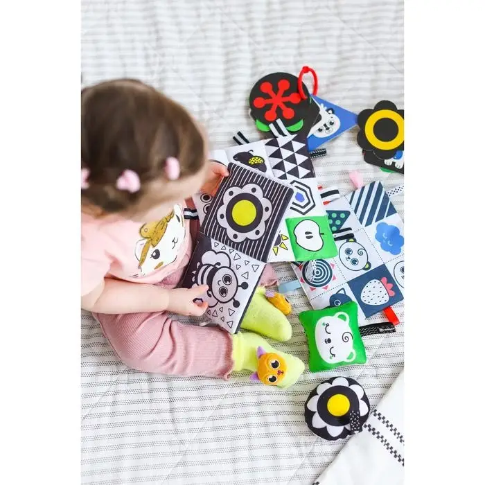 Петельки. Платочек - шуршалка по методике Г. Домана &laquo;Мои первые цвета&raquo;, 20х20см, Крошка Я