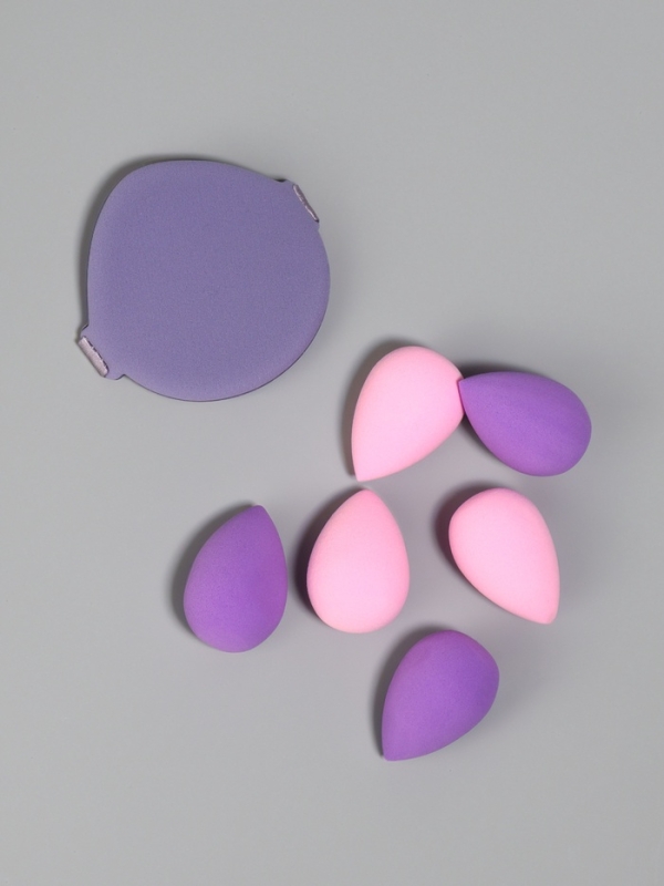 Набор спонжей д/макияжа 7 шт: капля 6 шт, 1 плоск пуховка в пласт футл латекс МИКС пакет QF