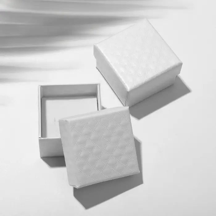 Коробочка подарочная под кольцо/серьги &laquo;Стёганая&raquo;, 4&times;4, белая, вставка белая