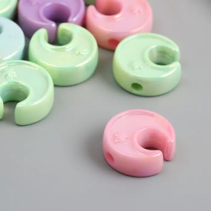 Бусина для творчества пластик "Месяц. Перламутровый глянец" МИКС 0,8х2,3х2,3 см