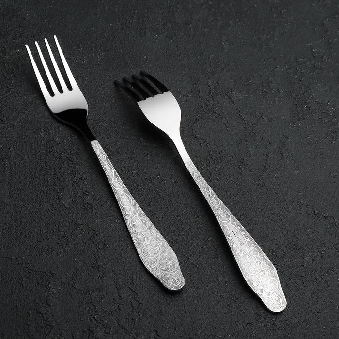 Вилка столовая «Дубрава», длина 19,5 см, толщина 2 мм, цвет серебряный Вилка столовая «Дубрава», длина 19,5 см, толщина 2 мм, цвет серебряный