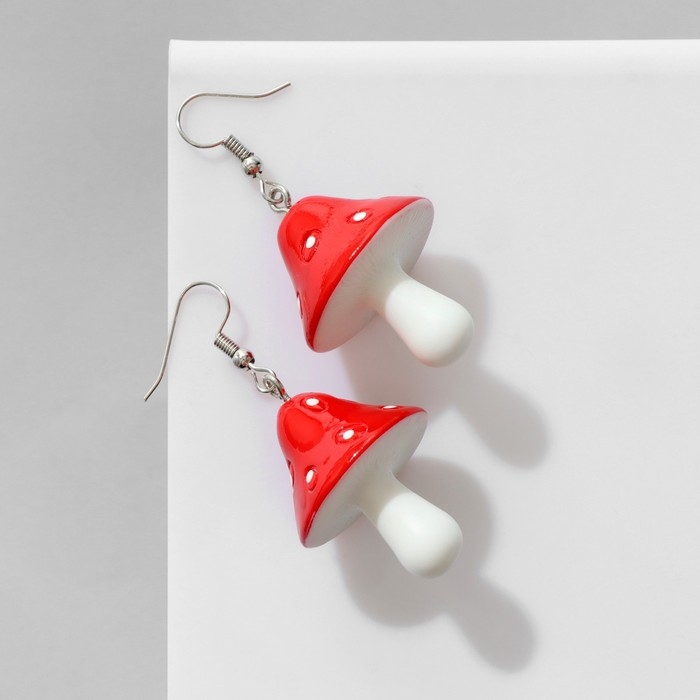 Серьги пластик &laquo;Мухомор&raquo;, цвет красно-белый в серебре