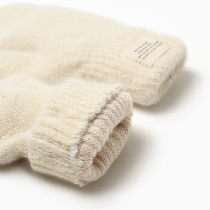 Варежки женские MIST с шерстью кролика, р-р 22 см, цв. молочный Варежки женские MIST с шерстью кролика, р-р 22 см, цв. молочный