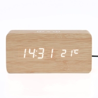 Часы - будильник электронные "Цифра-ТЗ" настольные с термометром и беспроводной QI зарядкой