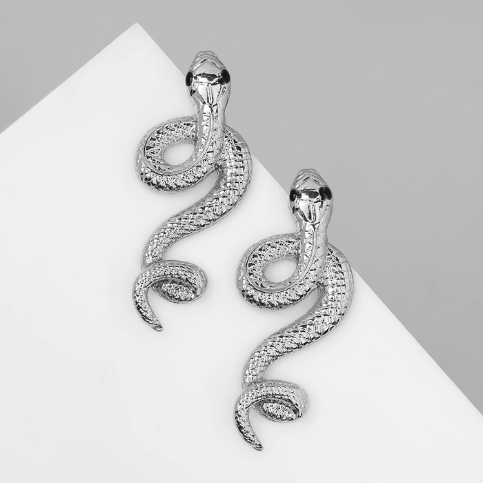 Новый год! Символ года 2025! Серьги металл &laquo;Змея&raquo; пламенное желание, цвет серебро