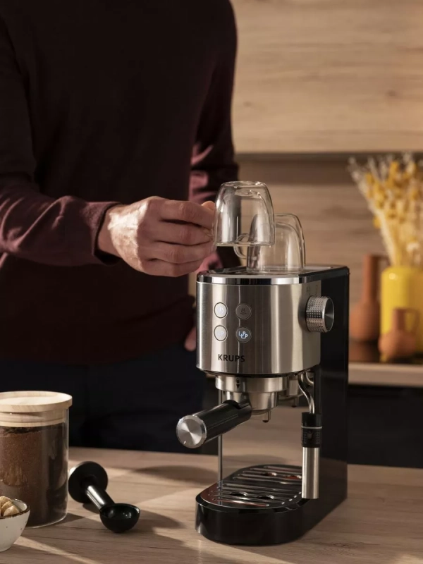 Кофеварка рожковая Virtuoso+ XP444C10 с ручным капучинатором