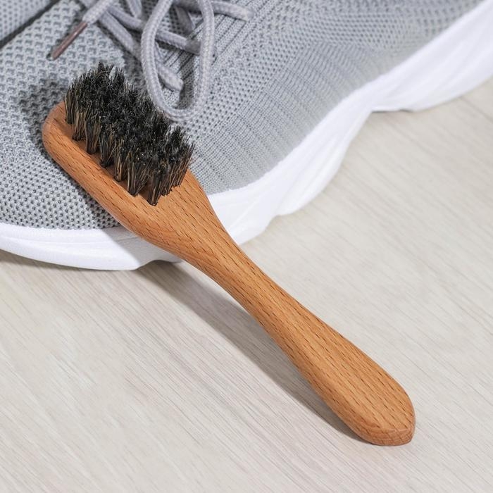 Щётка для обуви SAVANNA, 16×3,2 см, 26 пучков бук, воск Щётка для обуви SAVANNA, 16×3,2 см, 26 пучков бук, воск