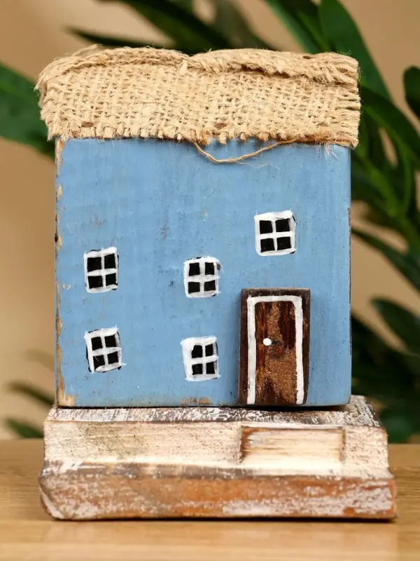 Сувенир "Дом" дерево Албезия 9х11х11 см, цв. синий