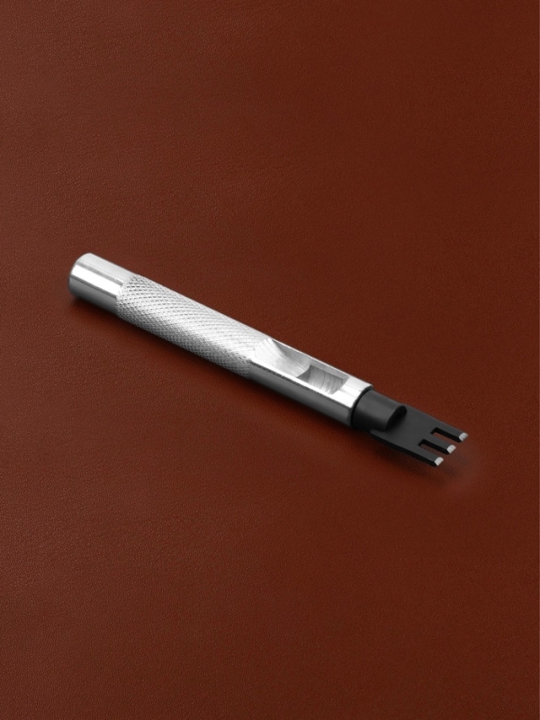 Набор пробойников для кожи, 7 предметов: сменные насадки 6 шт., основа 1 шт.