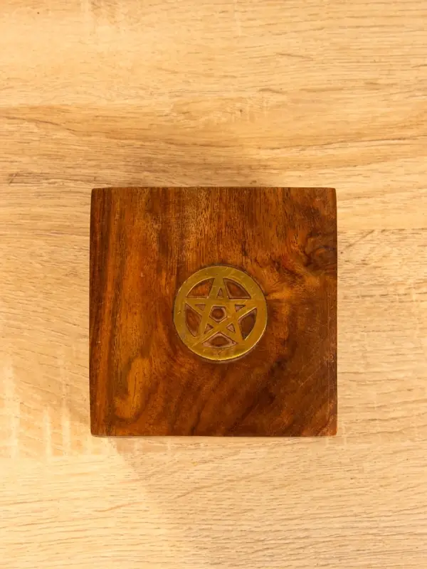 Шкатулка "Пентакль" 10х10х6 см, дерево шишам