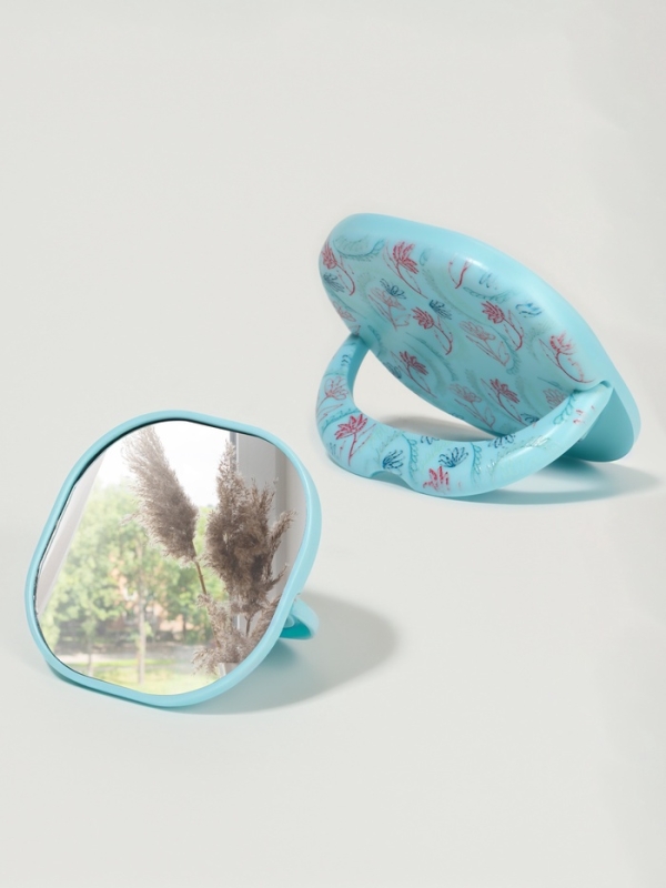 Зеркало карманное &laquo;Узор&raquo;, с подставкой, 8 &times; 8 см, цвет МИКС