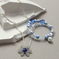 Набор детский "Выбражулька" 2 пр-та: кулон, браслет, зимняя принцесса, цвет бело-голубой Набор детский "Выбражулька" 2 пр-та: кулон, браслет, зимняя принцесса, цвет бело-голубой