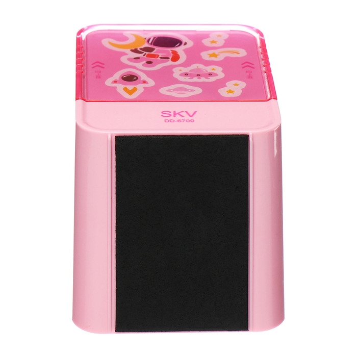 Точилка электрическая (батарейки в комплект не входят). работает от 2-х AA батареек Розовый