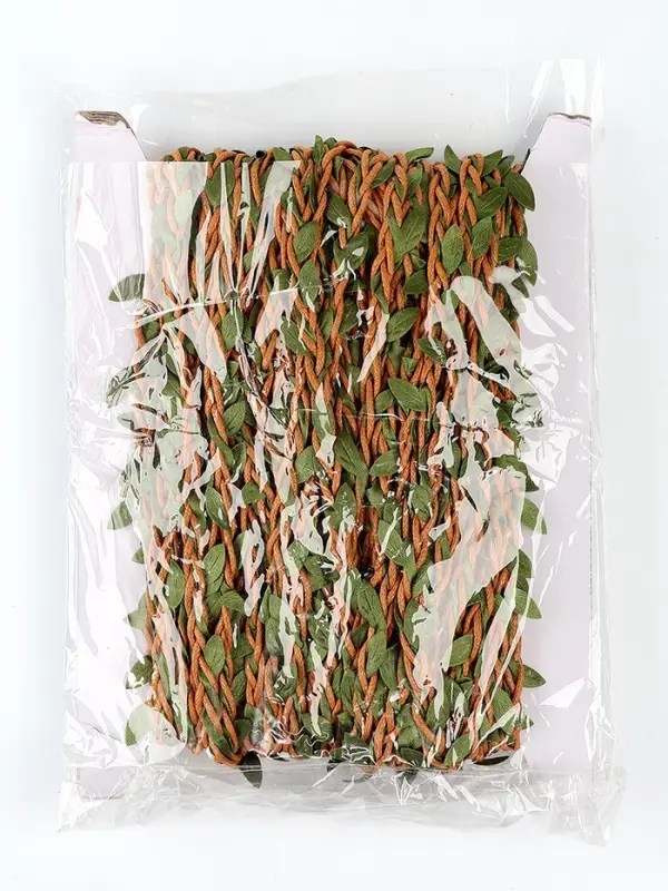 Тесьма плетеная с листьями, 1 м