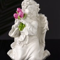 Фигура "Ангел с букетиком" 15х8х9 см, цвет перламутр