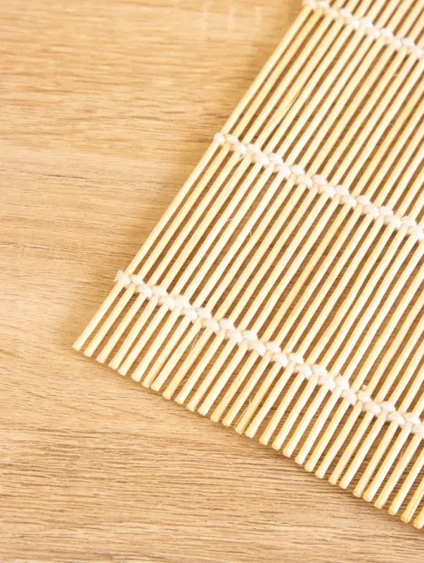 Циновка бамбуковая для роллов 24х24 см