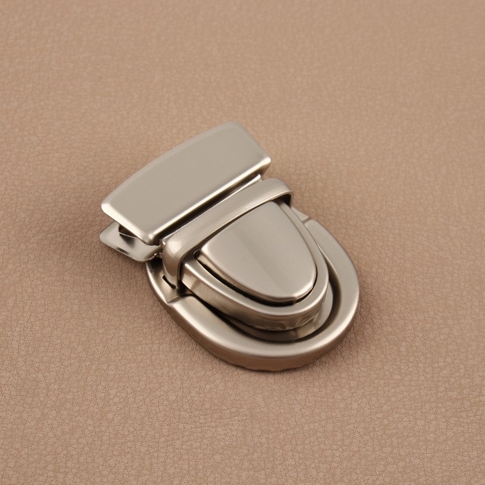 Застёжка для сумки, матовая, 3,5 &times; 4,7 см, цвет жемчужный серебряный