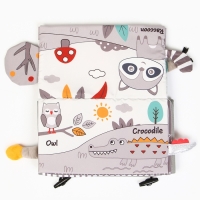 Развивающий складной коврик с книжкой - шуршалкой 3 в 1 &laquo;Зверята&raquo;, Крошка Я