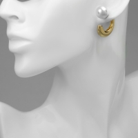 Серьги с жемчугом «Эксклюзив» полукольца, цвет золото Серьги с жемчугом «Эксклюзив» полукольца, цвет золото