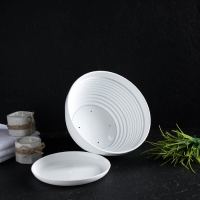 Горшок с подставкой &laquo;Алиса&raquo;, 1,5 л, цвет белый