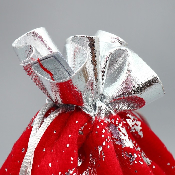 Мешочек подарочный плюш &laquo;Новый год пришел&raquo;, тиснение, 20 х 30 см +/- 1.5 см, Новый год