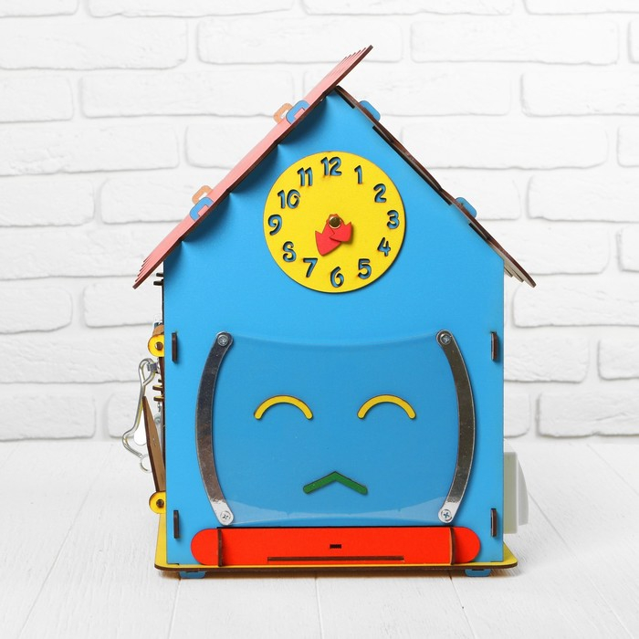 Развивающая доска Бизиборд &laquo;Бизи-Дом&raquo;