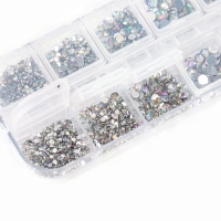 Стразы для творчества холодной фиксации с инструментами и клеем, цвет белый AB, размер от 1,5-6 мм, подходят для лица и ногтей Стразы для творчества холодной фиксации с инструментами и клеем, цвет белый AB, размер от 1,5-6 мм, подходят для лица и ногтей