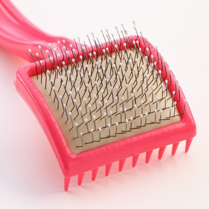 Щётка - пуходёрка средняя жесткая с каплями, основание 59 х 49 мм, розовая Щётка - пуходёрка средняя жесткая с каплями, основание 59 х 49 мм, розовая