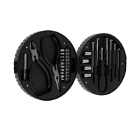 Набор инструментов ТУНДРА, подарочный пластиковый кейс "Колесо", 24 предмета Набор инструментов ТУНДРА, подарочный пластиковый кейс "Колесо", 24 предмета