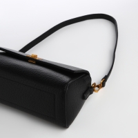 Сумка женская мессенджер на клапане TEXTURA, средний размер, цвет чёрный Сумка женская мессенджер на клапане TEXTURA, средний размер, цвет чёрный