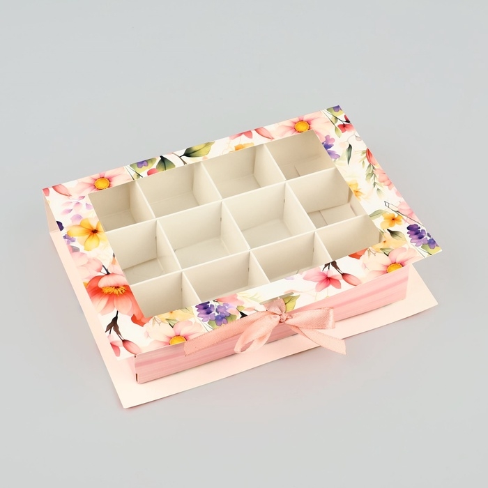 Коробка под 12 конфет с ячейками &laquo;С любовью&raquo; 18.5 х 13.5 х 3.5 см