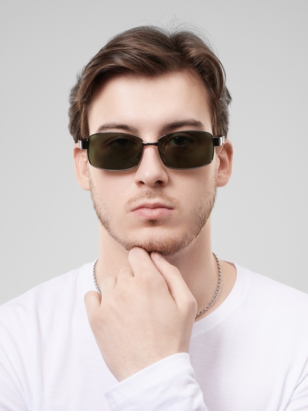 Очки солнцезащитные OneSun, дужка 12 см, ширина 14 см, 4 х 6 см, оправа и линзы чёрные