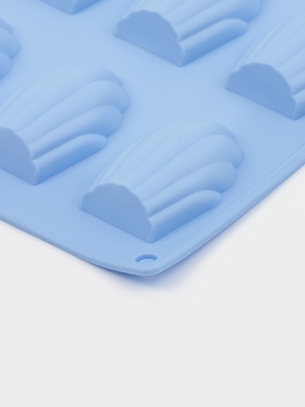 Форма для выпечки Доляна &laquo;Подводный мир. Ракушка&raquo;, силикон, 28&times;17&times;2 см, 9 ячеек (6,7&times;4,5&times;1,3 см), цвет голубой