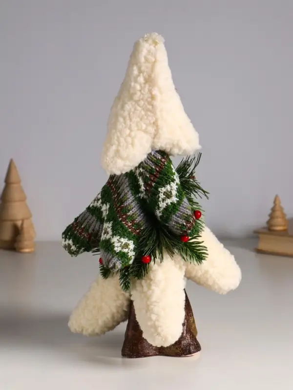 Декор "Вязаная ель с ягодками" 15х15х33 см