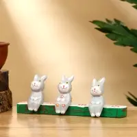 Сувенир &laquo;Зайки на скамейке&raquo;, 18&times;4&times;6 см, дерево