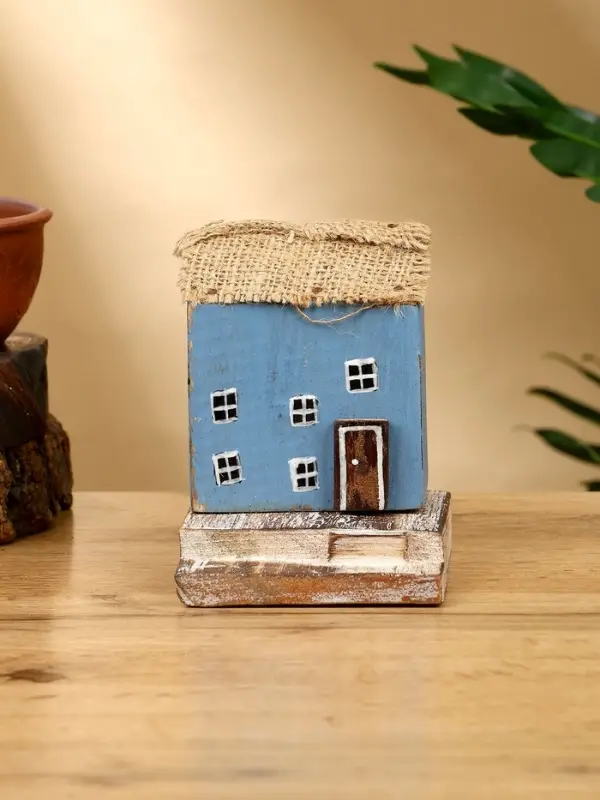 Сувенир "Дом" дерево Албезия 9х11х11 см, цв. синий