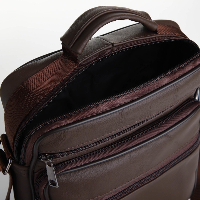 Сумка мужская на молниях, длинный ремень, цвет коричневый Сумка мужская на молниях, длинный ремень, цвет коричневый