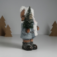 Сувенир керамика свет "Малыш в сером пальто, с ёлочкой и медведем" 10,5х8,5х19 см