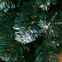 Венок "Люкс" с белыми кончиками 60 см