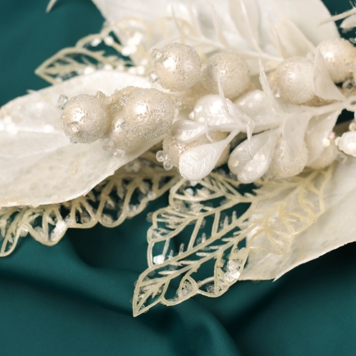 Декор "Новогодняя грация" веточка воздушная, 34х12 см, белый