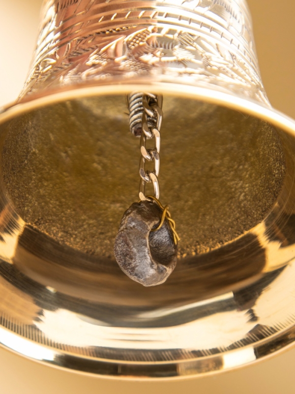 Колокольчик "Цветочные узоры" латунь, шишам 8х8х16,5 см