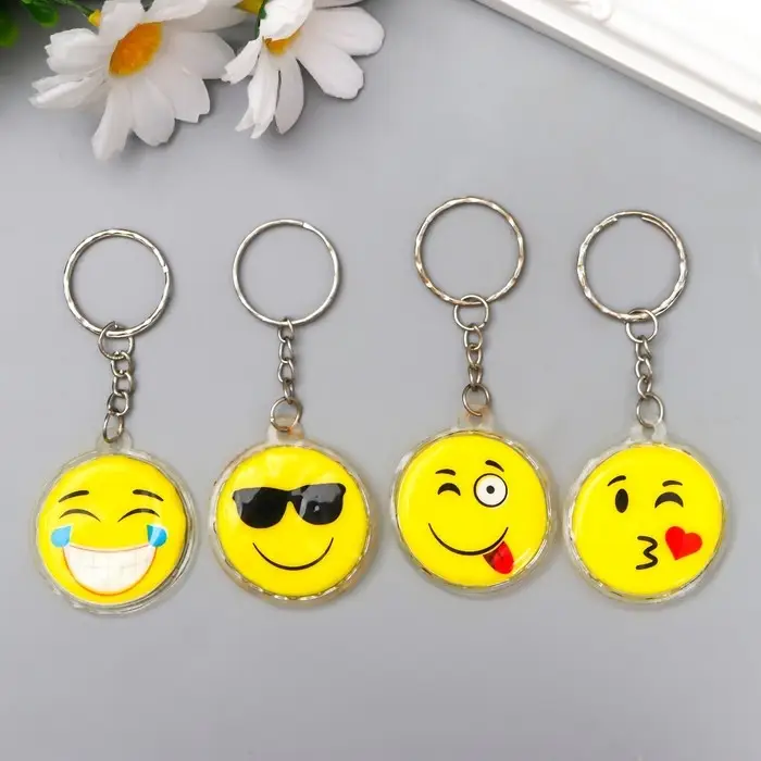 Брелок для ключей на кольце &laquo;Смайлики&raquo;, пластик, 4.5&times;4.5 см, МИКС
