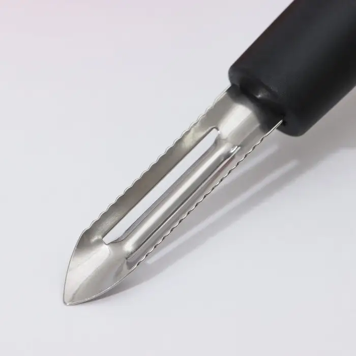 Овощечистка вертикальная Доляна &laquo;Чили&raquo;, 18,5 см, цвет чёрный