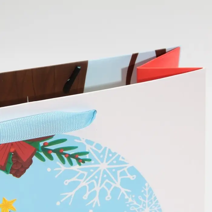 Пакет подарочный новогодний ламинированный &laquo;Новогодние приготовления&raquo;, M 26 х 30 х 9 см