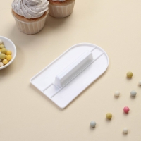 Шпатель кондитерский Доляна, 15&times;8&times;2,5 см, с ручкой, цвет белый