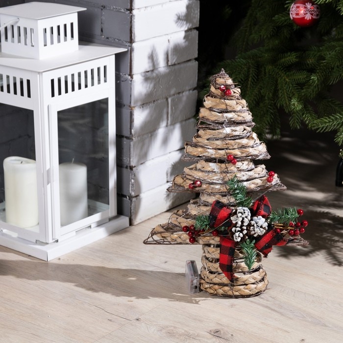 Светодиодная фигура &laquo;Ёлка с шишками&raquo; 31 &times; 40 &times; 9 см, текстиль, металл, батарейки ААх2 (не в комплекте), свечение тёплое белое