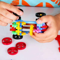 Конструктор &laquo;Зиг-Заг мобиль&raquo; для мальчиков, 220 деталей