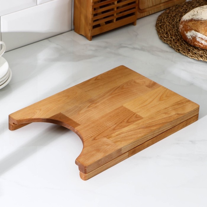 Доска разделочная с отделением под тарелку, 31&times;22&times;3,8 см, берёза