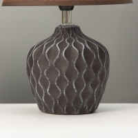 Настольная лампа "Кудри" 1х40Вт Е14 кофе/белый 19,5х19,5х31см Настольная лампа "Кудри" 1х40Вт Е14 кофе/белый 19,5х19,5х31см