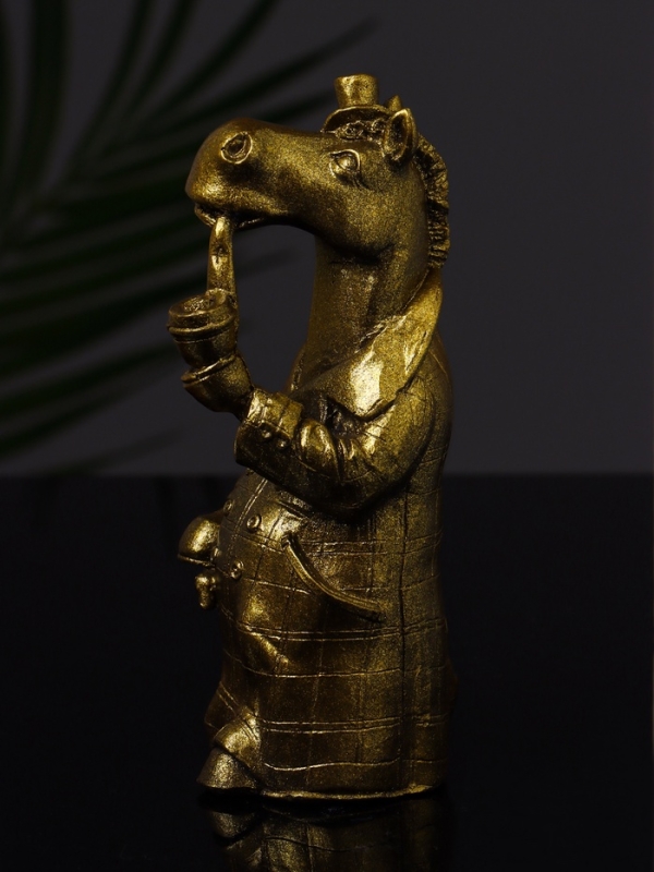 Статуэтка "Конь в пальто" 11х5 см, цвет золото